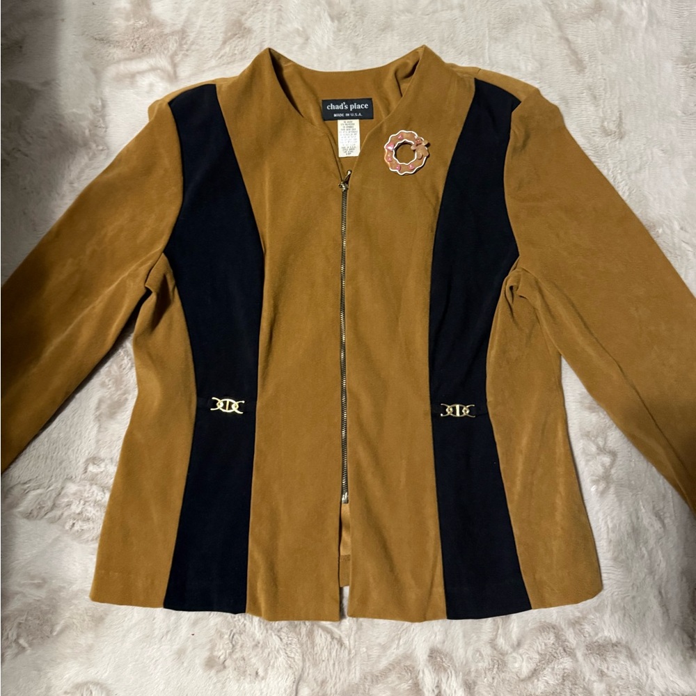 Vntg Chads place Women's Tan and Black Jacket